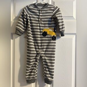 Baby boy 18 month one piece outfit super comfy excellent condition
